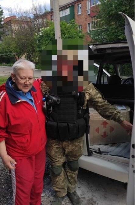Продовжуємо допомагати