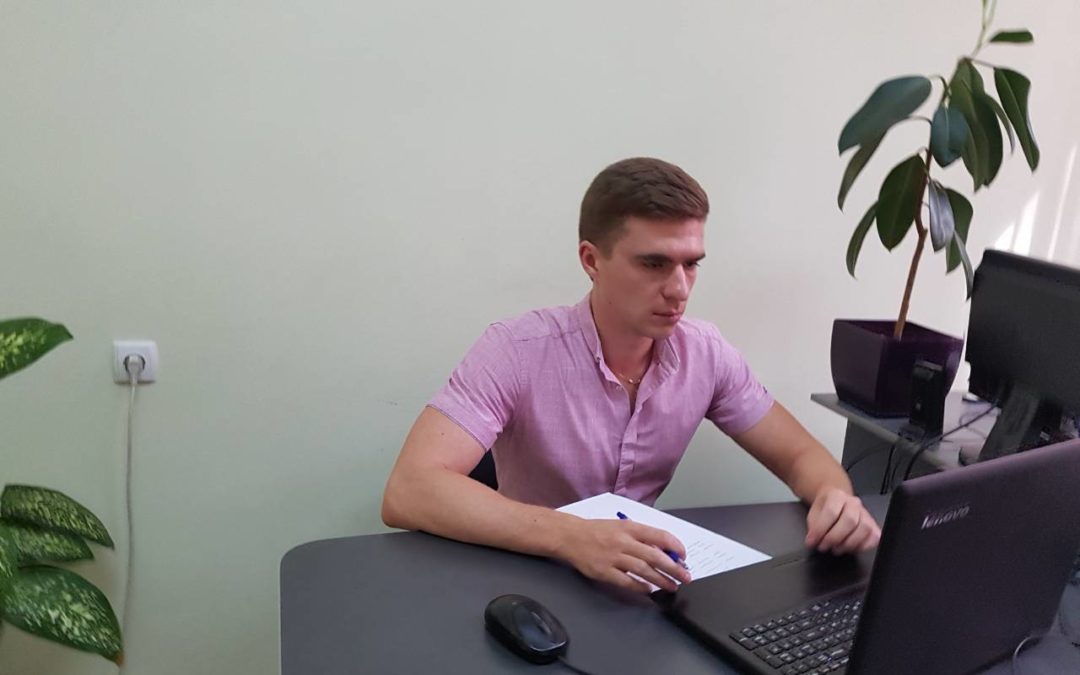 Юристи Чугуївської правозахисної групи надають безкоштовні консультації з земельних питань засобами Skype-зв’язку