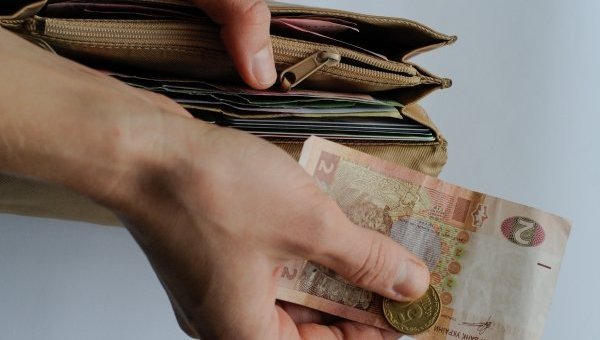 Публікуємо заробітні плати Борівської селищної ради