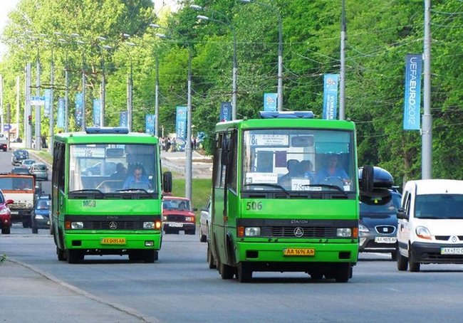 Сколько и кому из перевозчиков компенсирует Валковский городской совет Богодуховского района Харьковской области за проезд льготного контингента