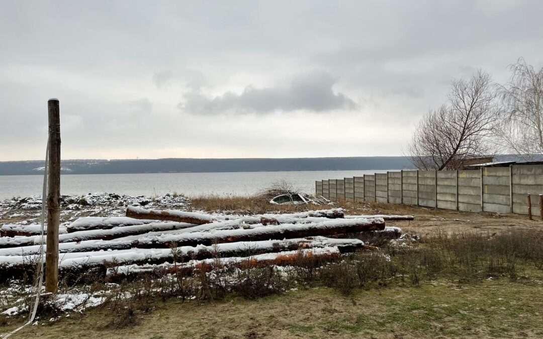 Самовільно захопити водойму всупереч закону? Будь ласка! Влада про це нічого не знає