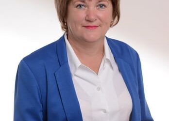 Які зарплати Красноградській ОТГ на Харківщині