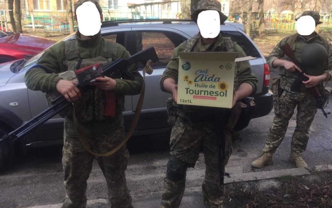 Допомогаємо