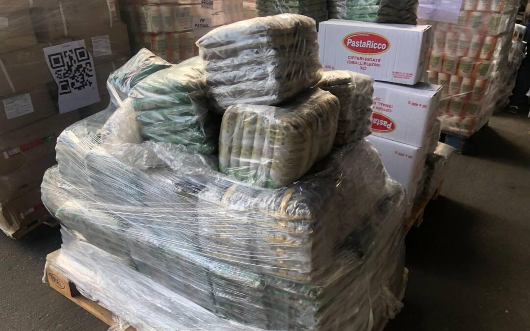 Допомогаємо забезпечити мешканців громади